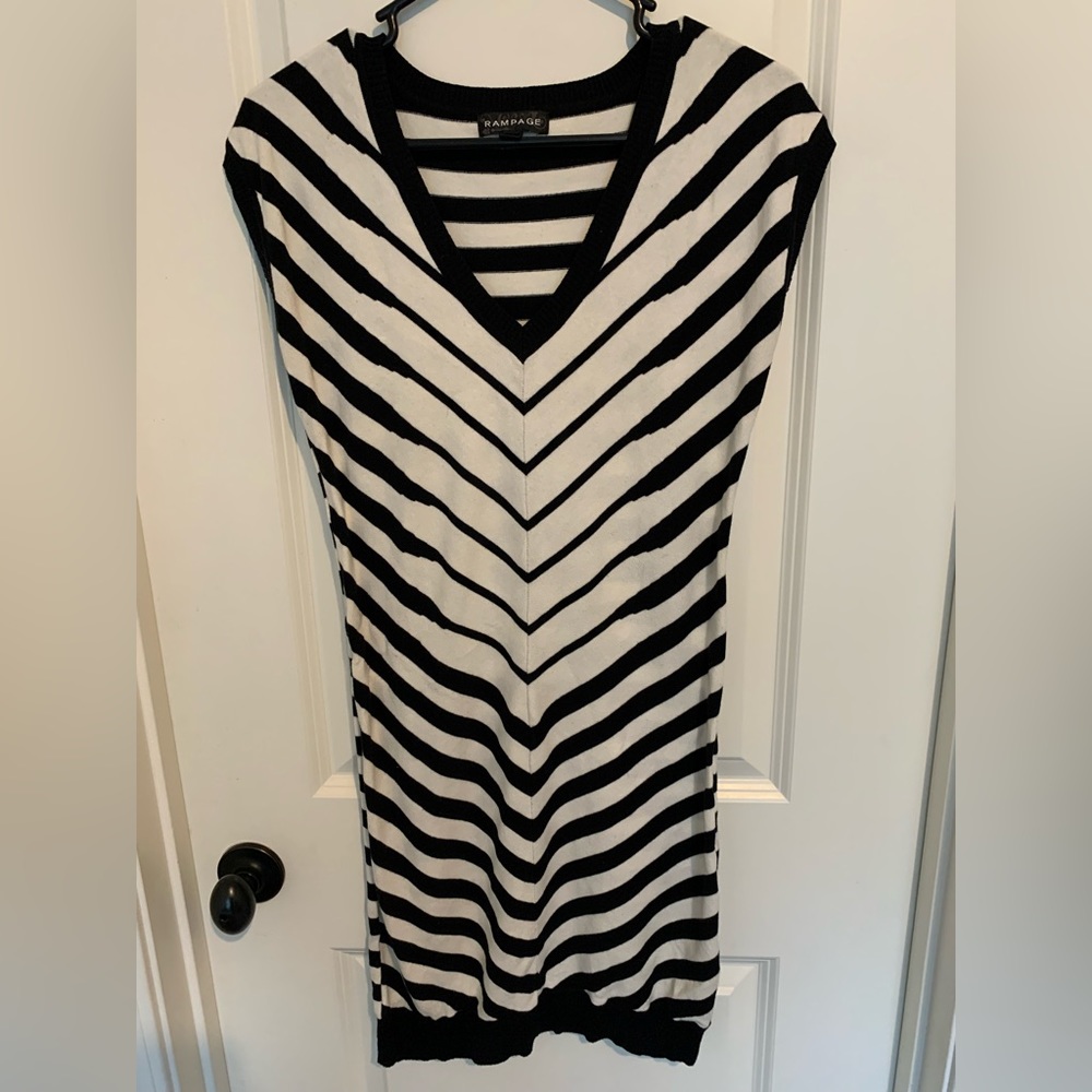 Women’s Rampage Sweater Dress, Black/White